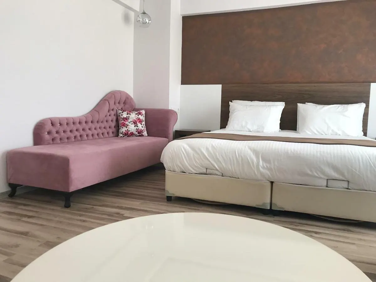Usak Yalim Garden Park Otel 3*,